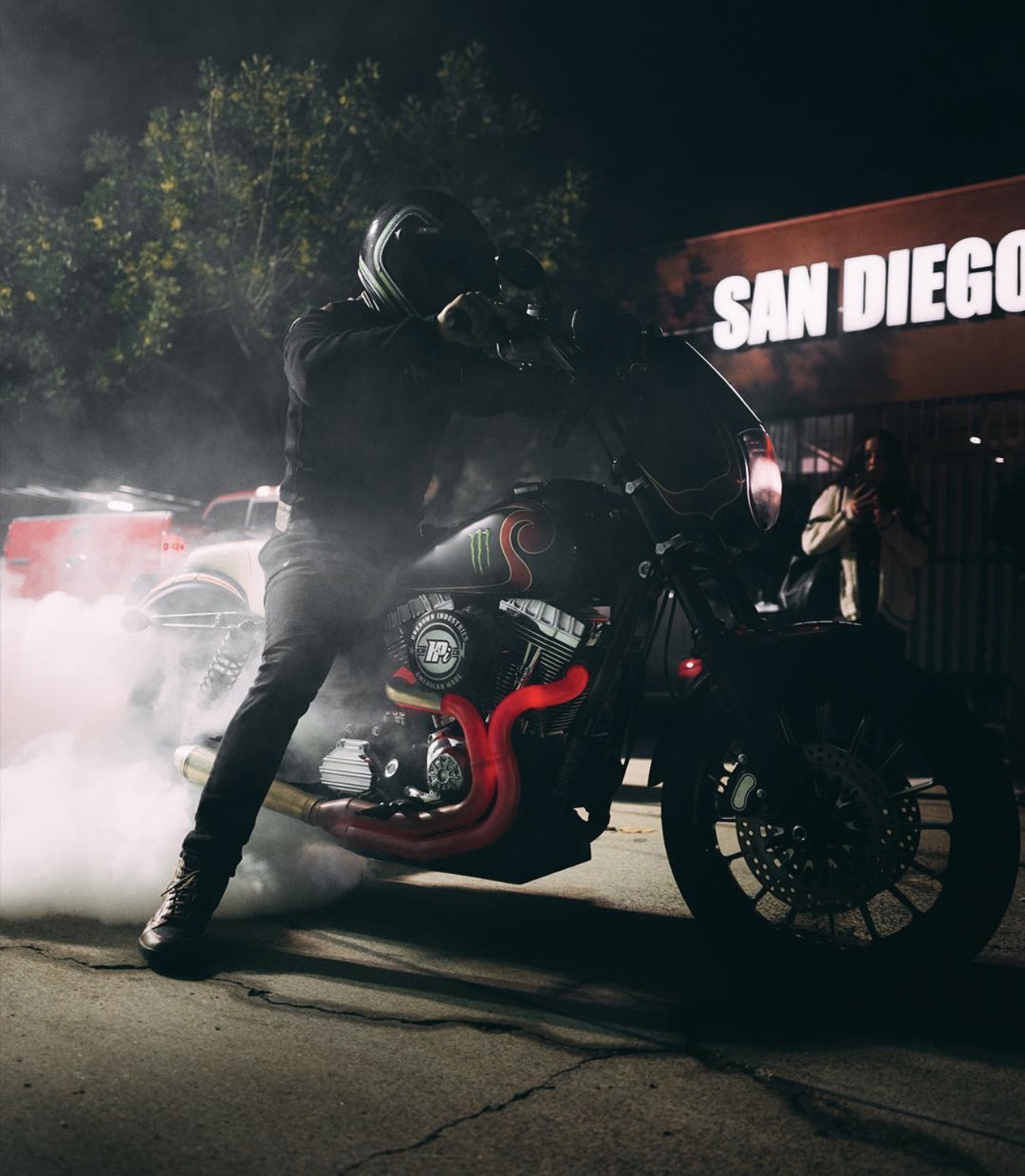 Harley-Davidson post